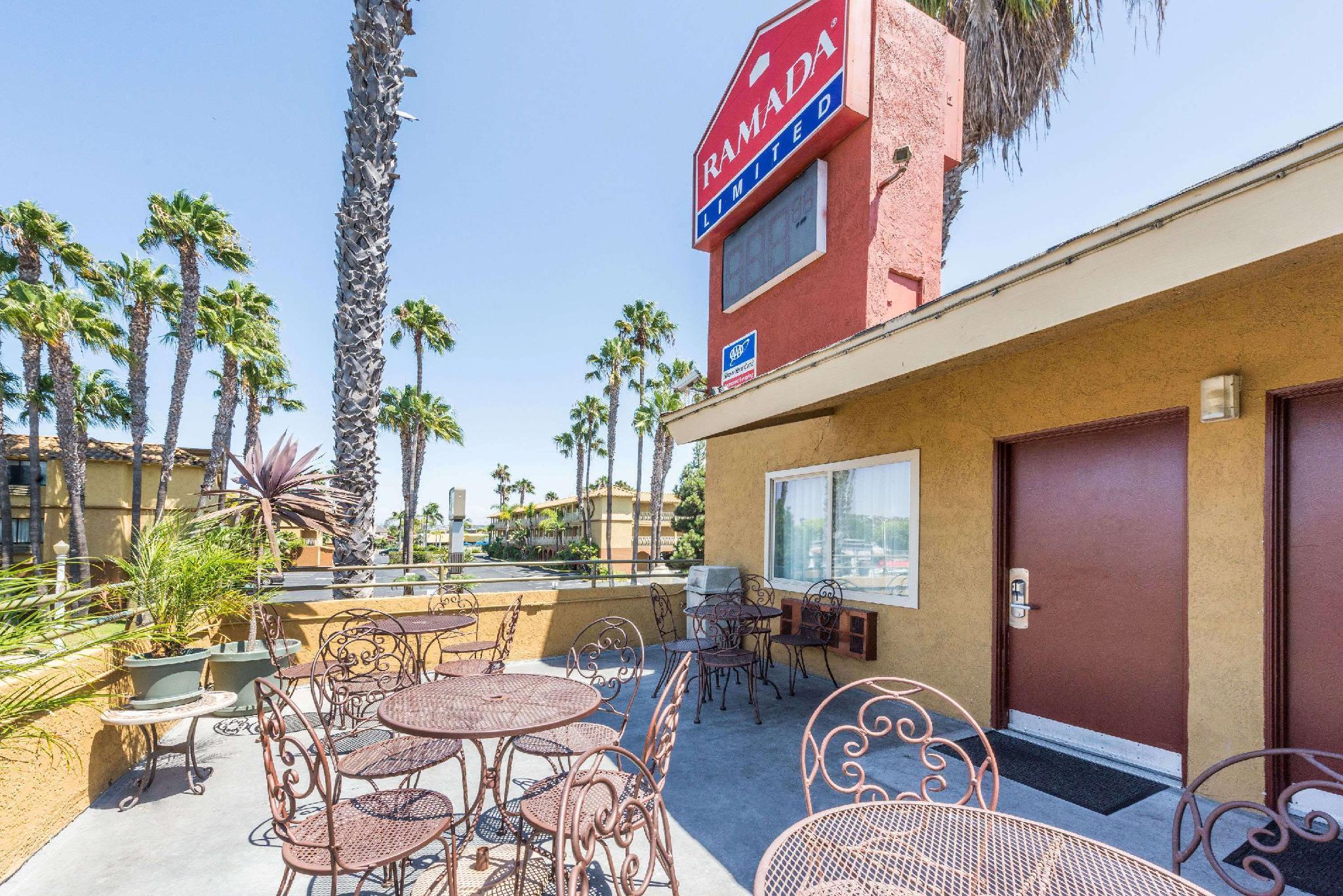 Ramada By Wyndham Near Seaworld / Mission Beach San Diego Esterno foto