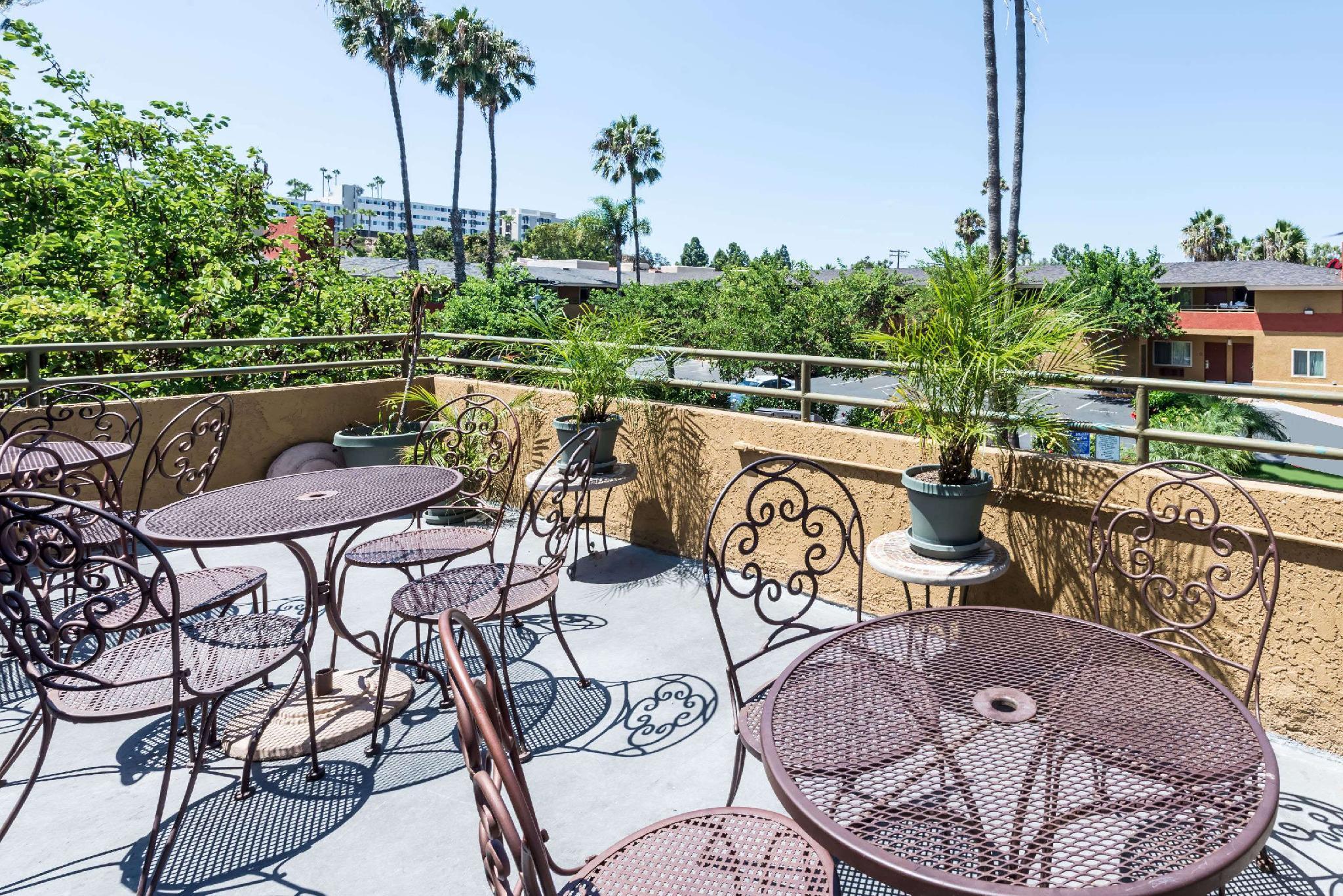 Ramada By Wyndham Near Seaworld / Mission Beach San Diego Esterno foto